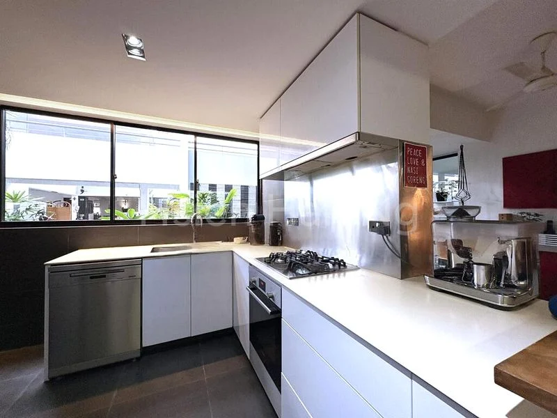3 Bed Condo for Sale in  Bedok Court - Image 8