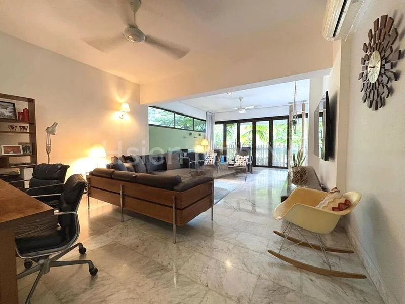3 Bed Condo for Sale in  Bedok Court - Image 2