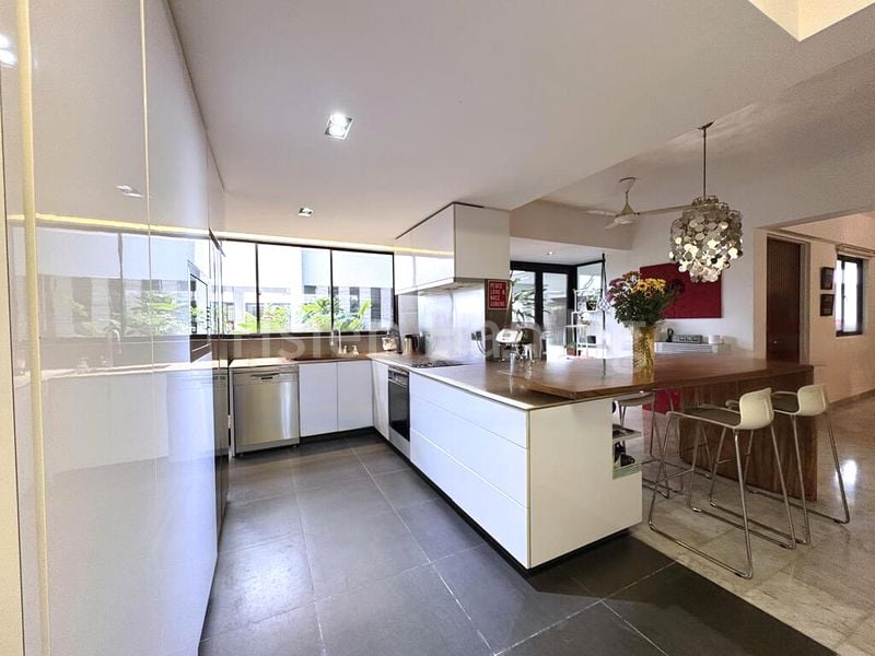 3 Bed Condo for Sale in  Bedok Court - Image 7