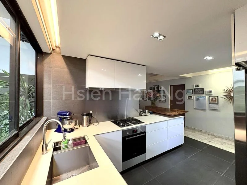 3 Bed Condo for Sale in  Bedok Court - Image 9