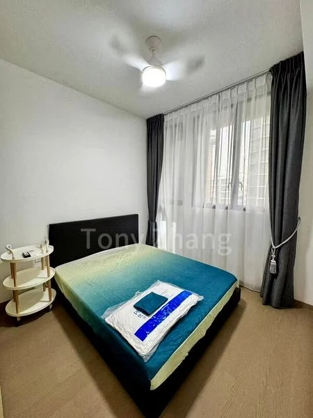 1 Bed Condo for Rent in Penrose - Image 2