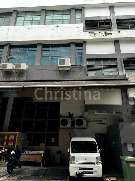 Light Industrial (B1) for Sale: Shun Li Industrial Park - Image 1