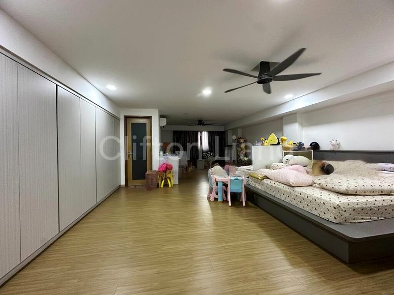 6 Bed Terraced House (Landed) for Sale in Sembawang Hills Estate - Image 4