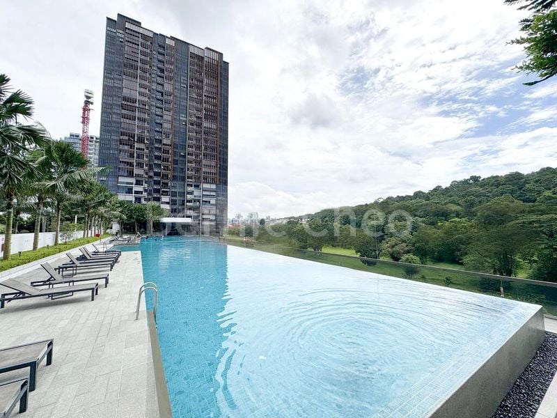 3 Bed Condo for Sale in  Midwood - Image 12