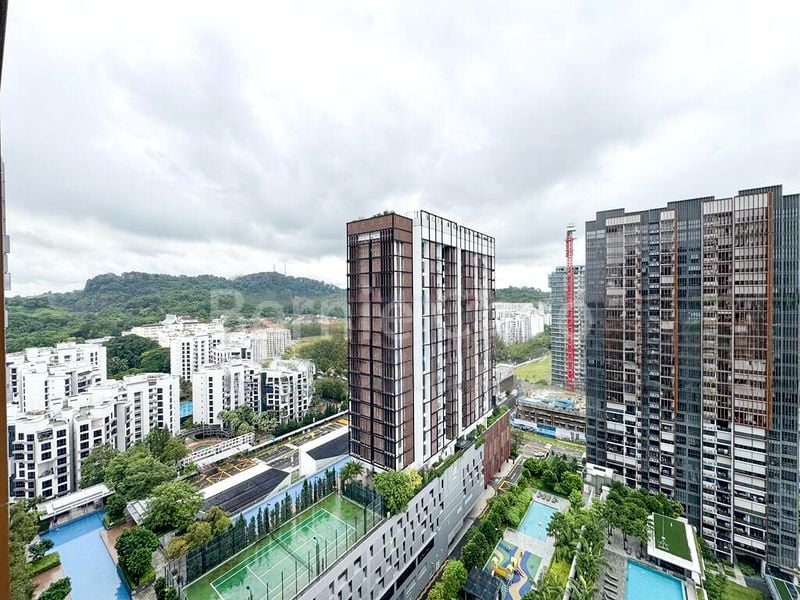 3 Bed Condo for Sale in  Midwood - Image 5