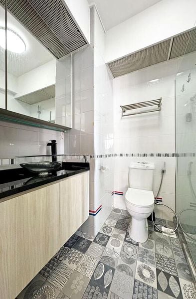 4 Room (4A) HDB for Sale in  445B Fernvale Road - Image 4