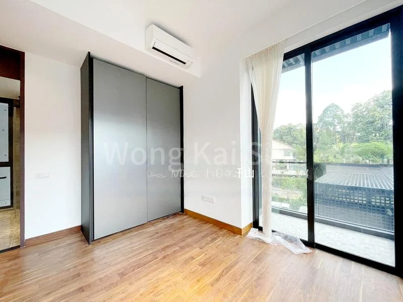 2 Bed Condo for Rent in Jervois Privé - Image 8