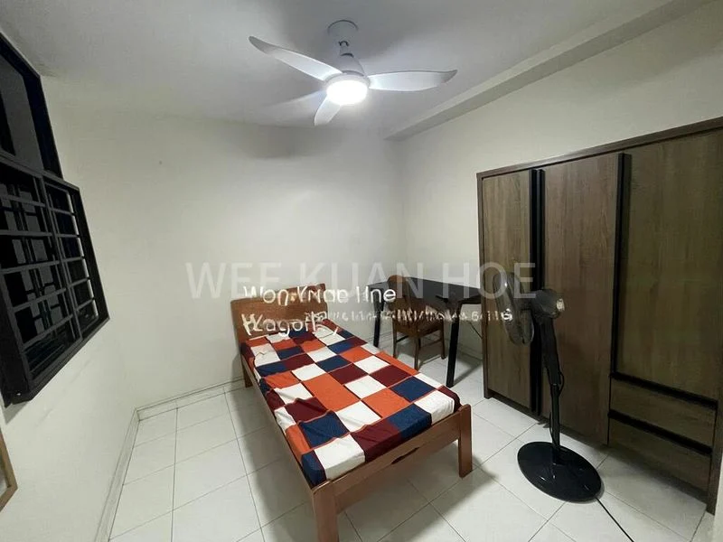 Room (HDB) for Rent in  356B Admiralty Drive - Image 1