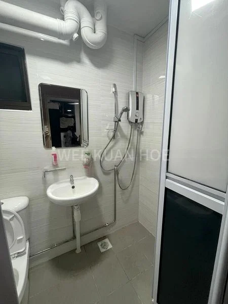 Room (HDB) for Rent in  356B Admiralty Drive - Image 4
