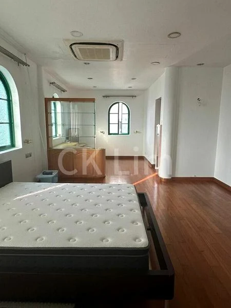 Room (Landed) for Rent in  Capitol Park - Image 1