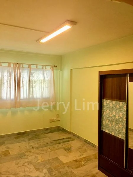 4 Room (4A) HDB for Rent in  115 Bukit Purmei Road - Image 7