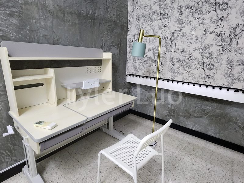 Common Room (Condo) for Rent in Fook Hai Building - Image 4