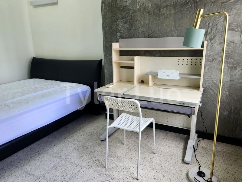 Common Room (Condo) for Rent in Fook Hai Building - Image 2