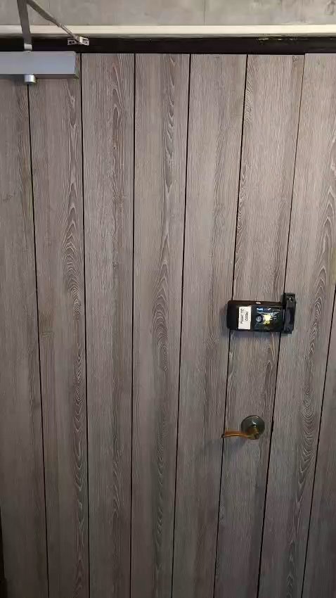 Common Room (Condo) for Rent in  Fook Hai Building - Image 10