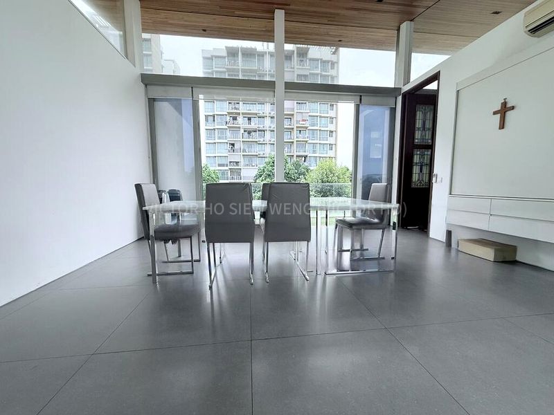 5 Bed Bungalow (Landed) for Sale in  Stratford Court - Image 2