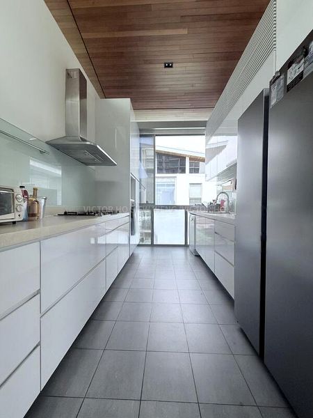 5 Bed Bungalow (Landed) for Sale in  Stratford Court - Image 4