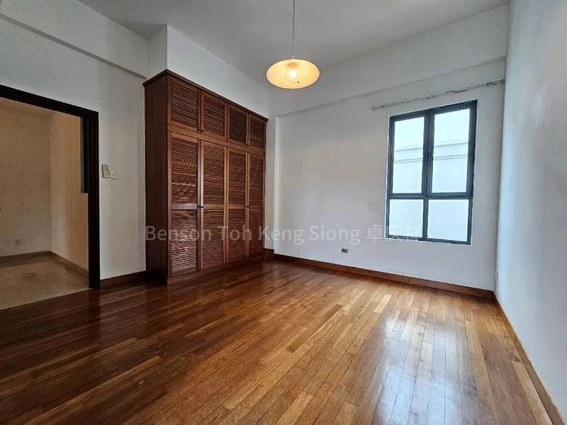 3 Bed Condo for Rent in  Fifth Avenue Condominium - Image 9