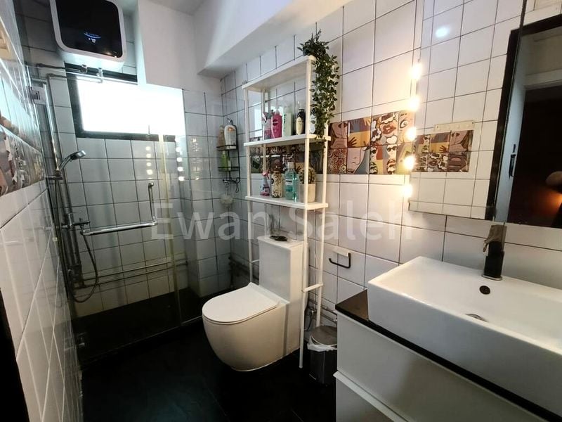 Maisonette HDB for Sale in  120 Teck Whye Lane - Image 9