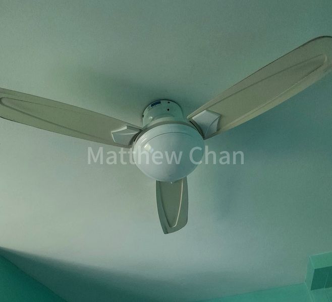 Common Room (Condo) for Rent in  The Esparis - Image 5