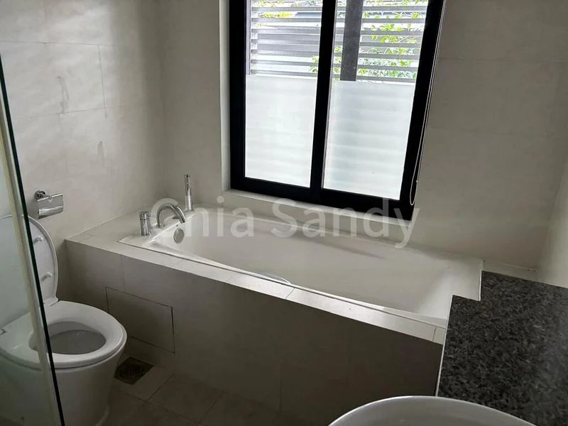 5 Bed Bungalow (Landed) for Rent in Gallop Gardens - Image 14