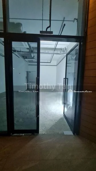 Shop / Shophouse for Rent: Riverfront Residences 51 Hougang Avenue 7 Singapore 533818 - Image 3