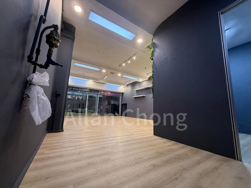 Shop / Shophouse for Rent: Katong Shopping Centre - Image 5