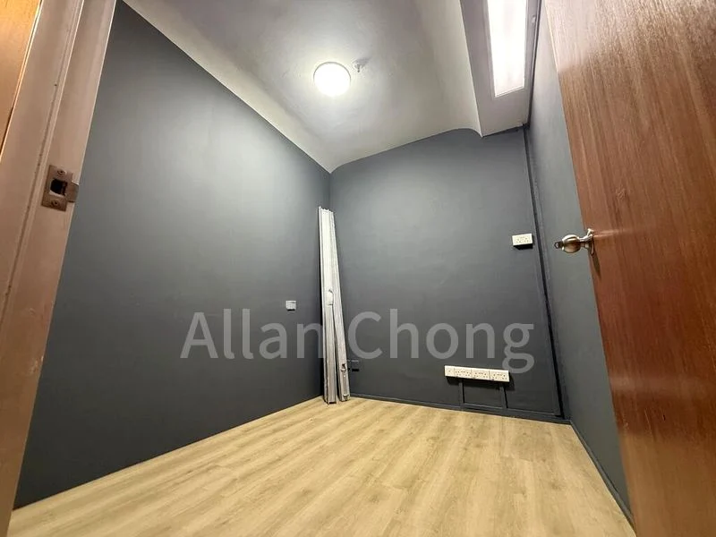 Shop / Shophouse for Rent: Katong Shopping Centre - Image 3