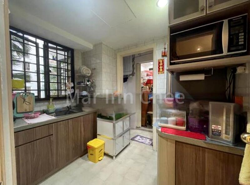 3 Bed Apartment (Condo) for Sale in  Parkview Apartments - Image 5