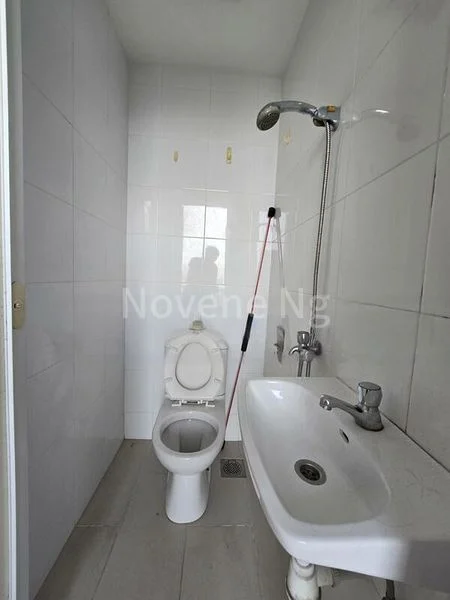 3 Bed Apartment (Condo) for Sale in  Skysuites 17 - Image 4