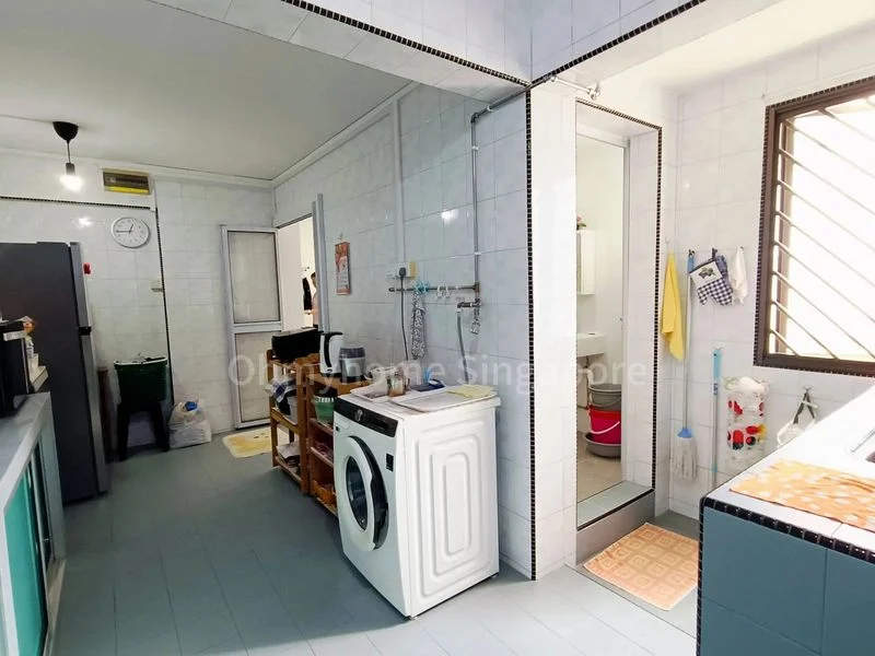 5 Room (5A) HDB for Sale in  104 Spottiswoode Park Road - Image 6