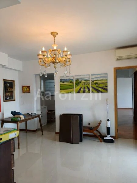 5 Bed Executive Condo for Rent in  Forestville - Image 11