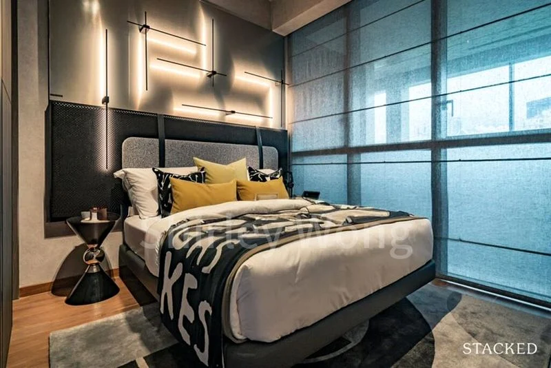 2 Bed Condo for Sale in  Canninghill Piers / Canninghill Square - Image 2