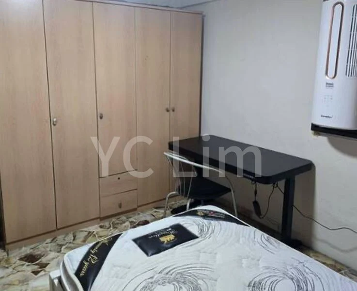 Common Room (HDB) for Rent in  709 Hougang Avenue 2 - Image 2