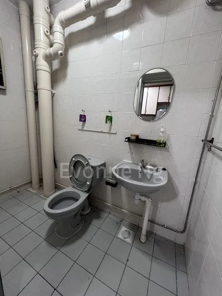 4 Room (4I) HDB for Rent in 231 Compassvale Walk - Image 6