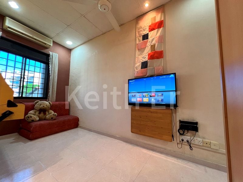 Studio Condo for Rent in  Hai Sing Park Walk Up Apartment - Image 5