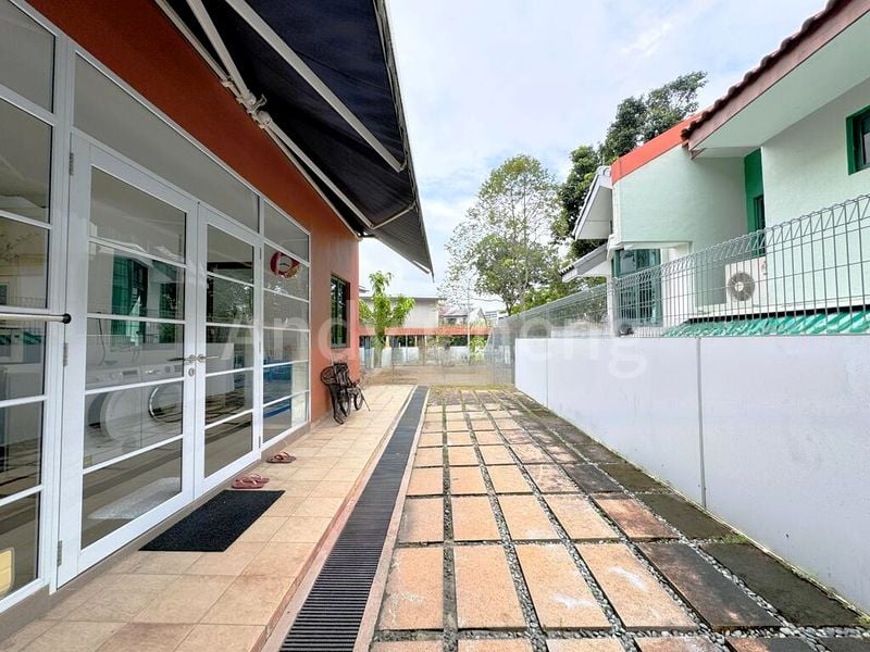 5 Bed Semi-Detached House (Landed) for Sale in  St Nicholas View - Image 3