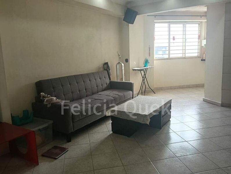 5 Room (5I) HDB for Sale in  454 Fajar Road - Image 1