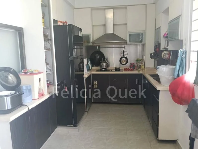 5 Room (5I) HDB for Sale in  454 Fajar Road - Image 6