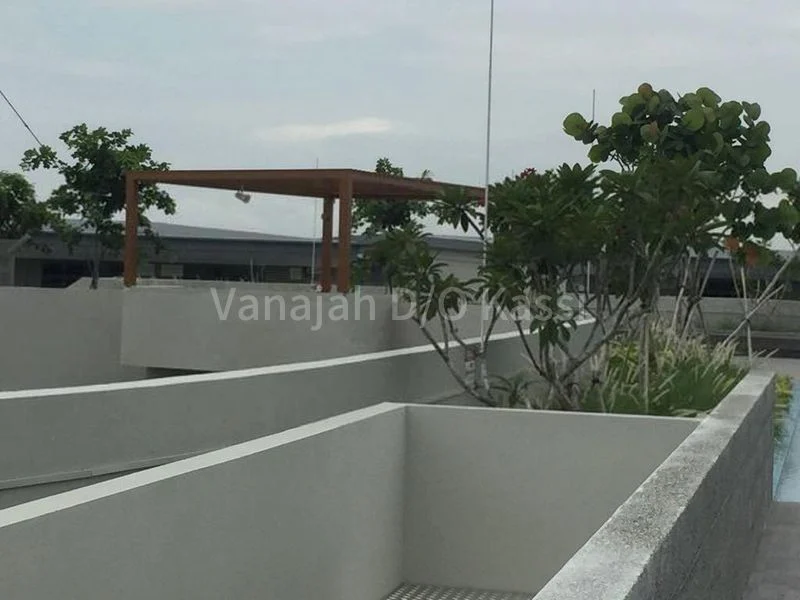 Light Industrial (B1) for Rent in  T-Space - Image 9