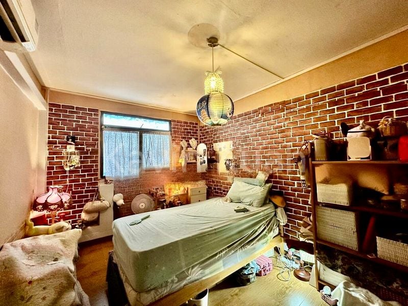 3 Room (3STD) HDB for Sale in  18 Taman Ho Swee - Image 3