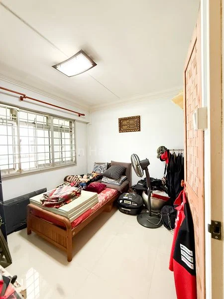 4 Room (4A) HDB for Sale in  617 Woodlands Avenue 4 - Image 3