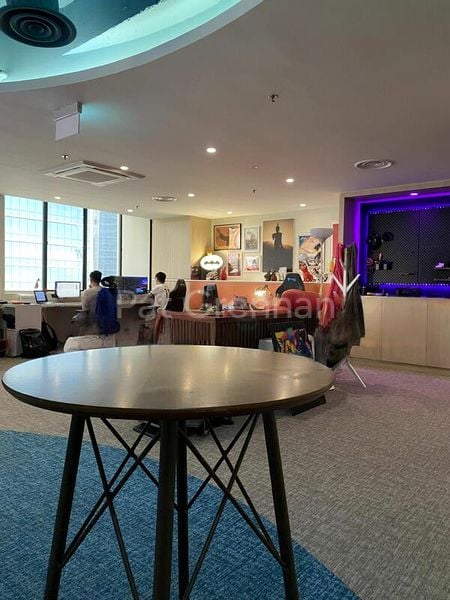 Office for Sale: International Plaza - Image 2