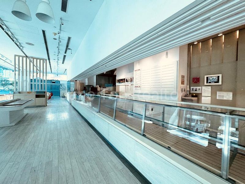 Food & Beverage for Rent: Queen Street - Image 2