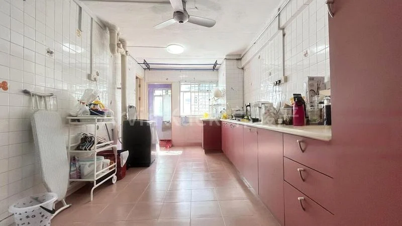 3 Room (3NG) HDB for Rent in  418 Ang Mo Kio Avenue 10 - Image 5