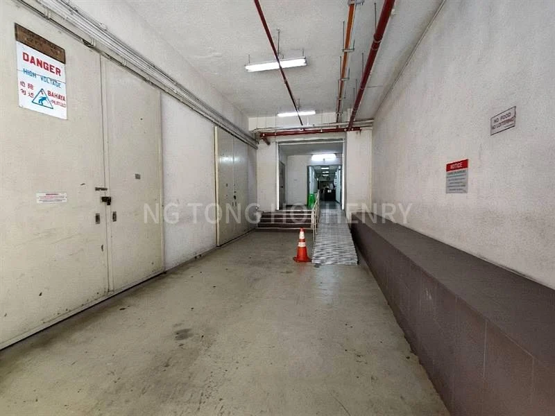 Office for Rent in  Tong Eng Building - Image 11