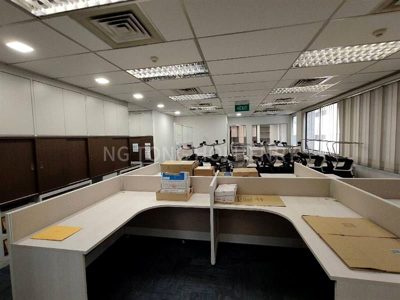 Office for Rent in  Tong Eng Building - Image 2