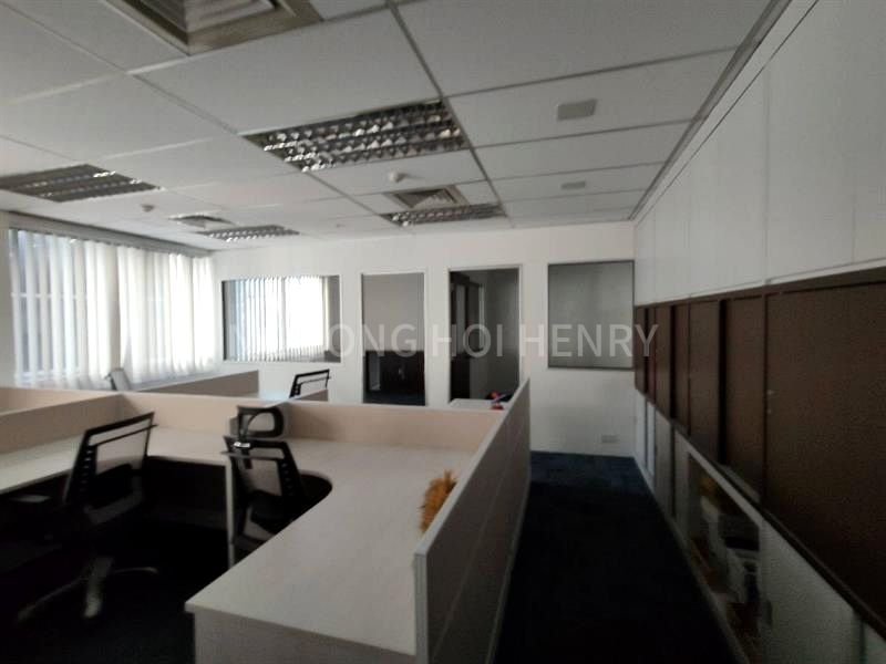 Office for Rent in  Tong Eng Building - Image 3