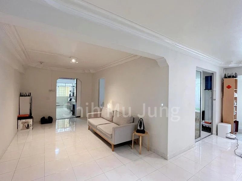 5 Room (5I) HDB for Sale in 485A Tampines Avenue 9 - Image 2