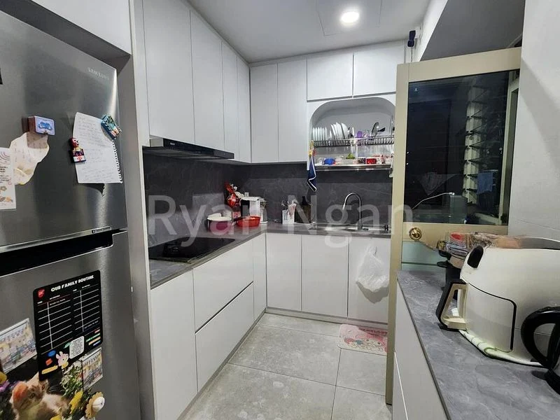Common Room (Condo) for Rent in  Trellis Towers - Image 4