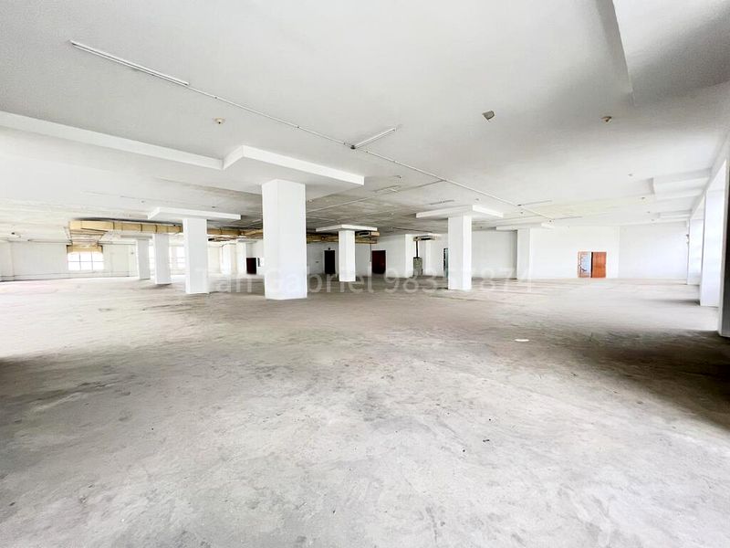 Factory / Workshop (B2) for Rent: 4.5m Ceiling I 6 Loading Bays I 3x3 Tonnes Cargo Lifts I Carpentry Shop - Image 5